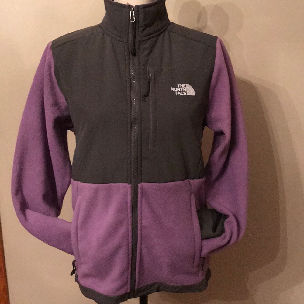‼️SOLD‼️new, women’s North Face jacket, medium. 🌟⭐️🦋 - Picture 2 of 6